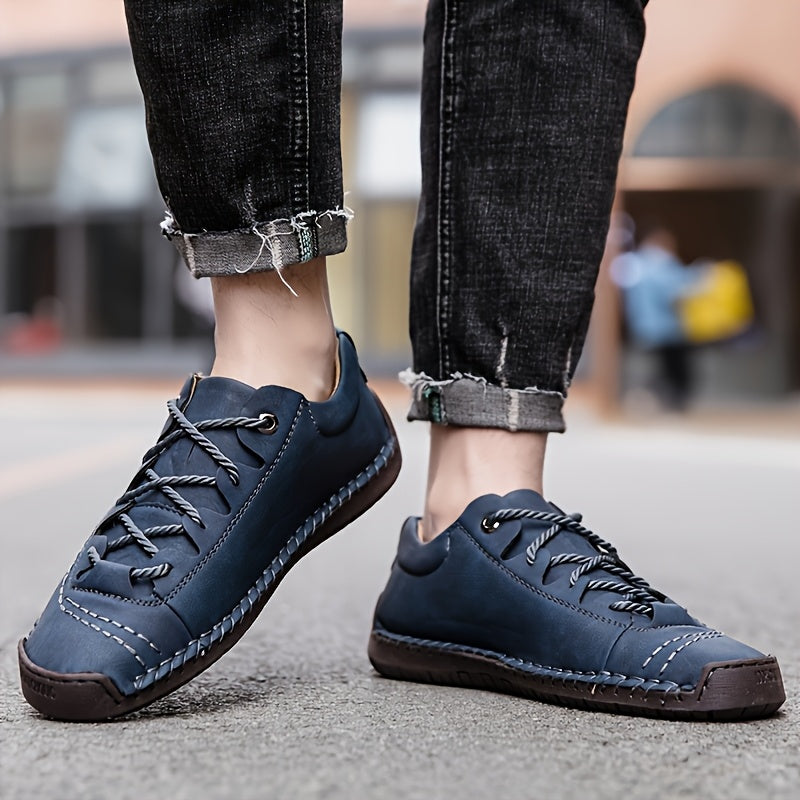 Hand-Stitched Casual Men's Outdoor Sneakers for All Seasons