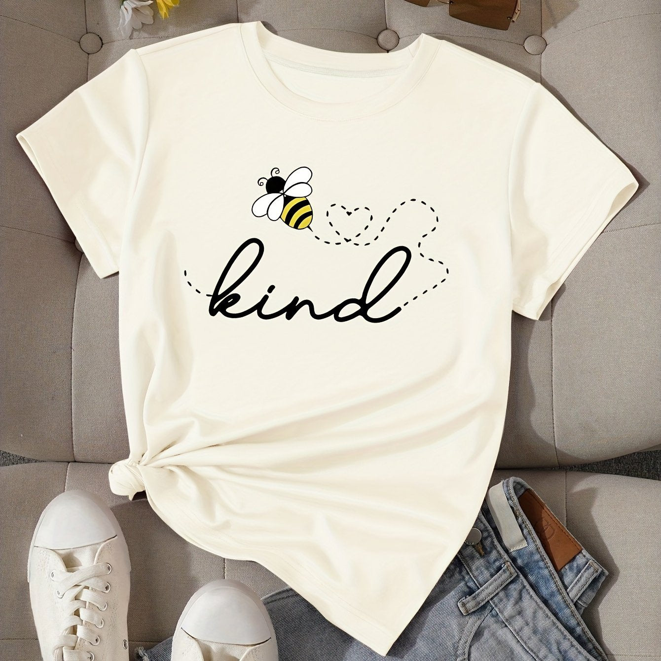 Women's Kind Letter Bee Print Casual Cotton T-Shirt