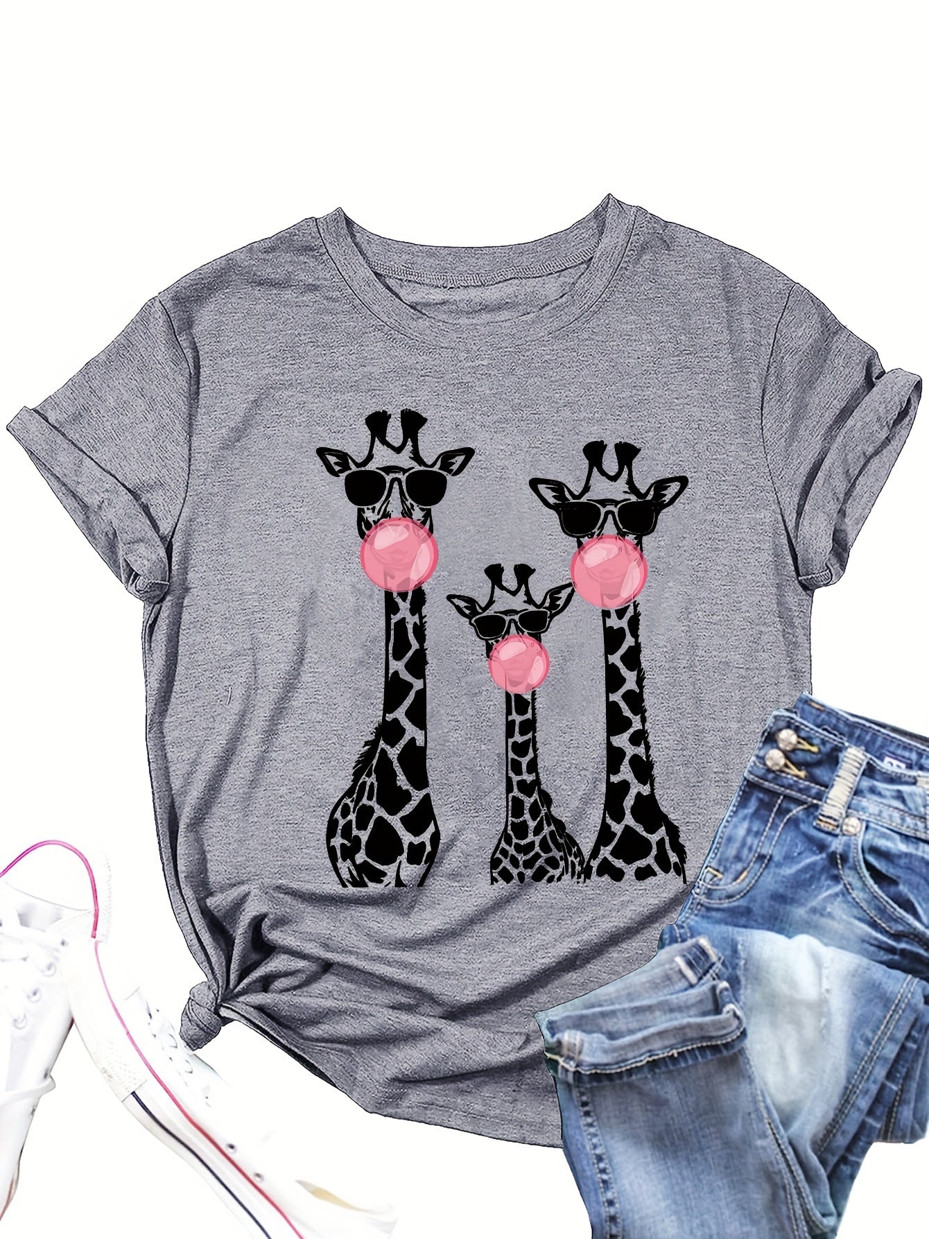 Womens Giraffe Print Casual T-Shirt for Spring and Summer