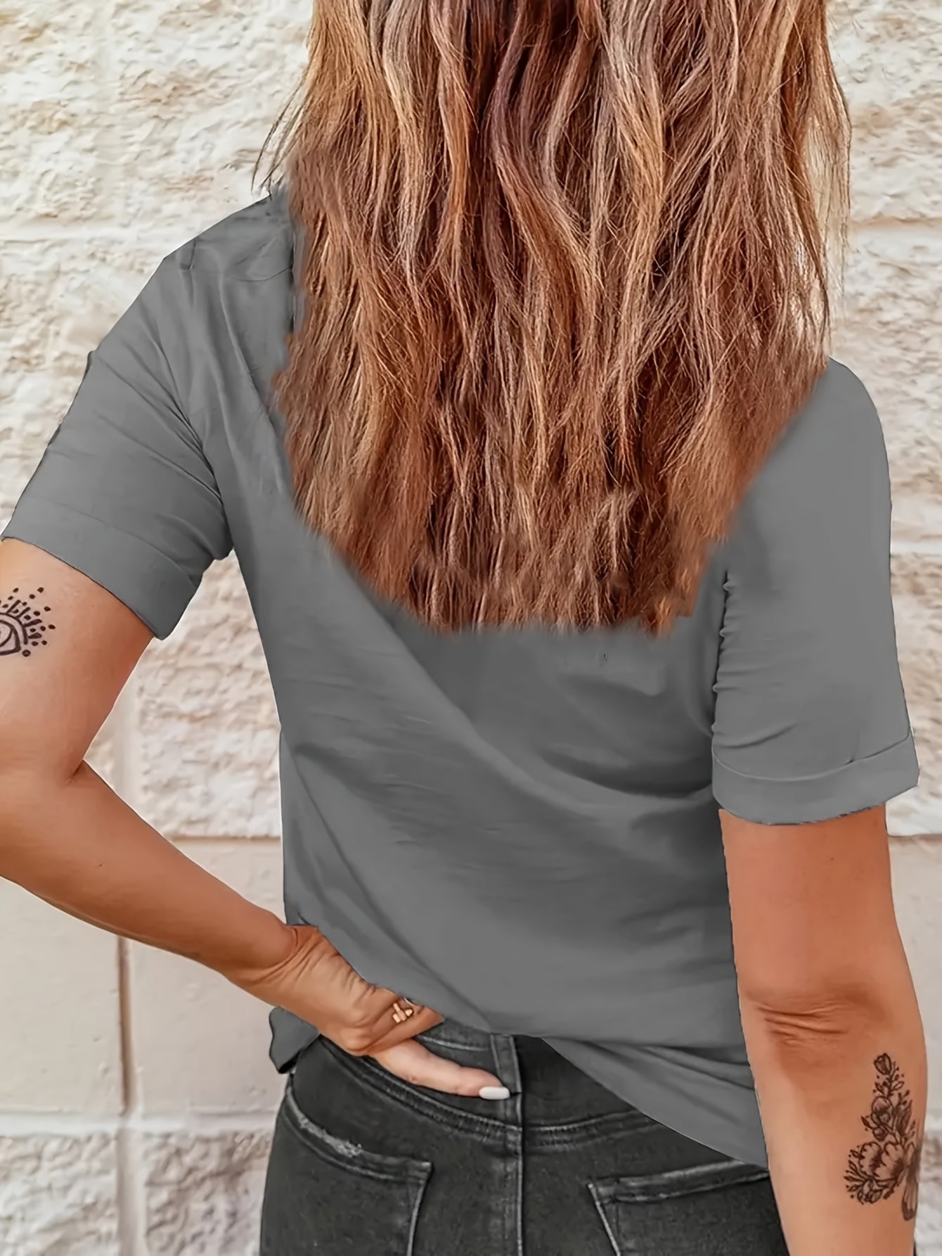 Women's Kind Letter Bee Print Casual Cotton T-Shirt