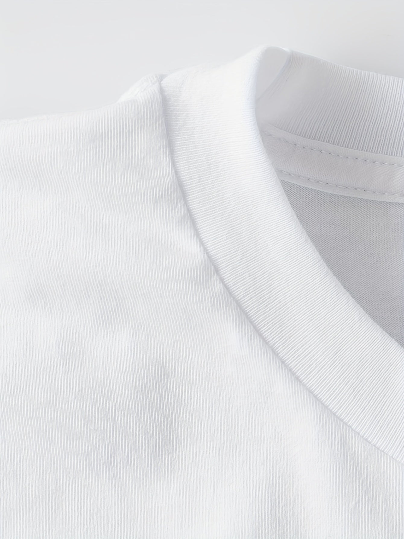 Funny Bird Women's Short Sleeve Animal T-Shirt for Relaxed Days