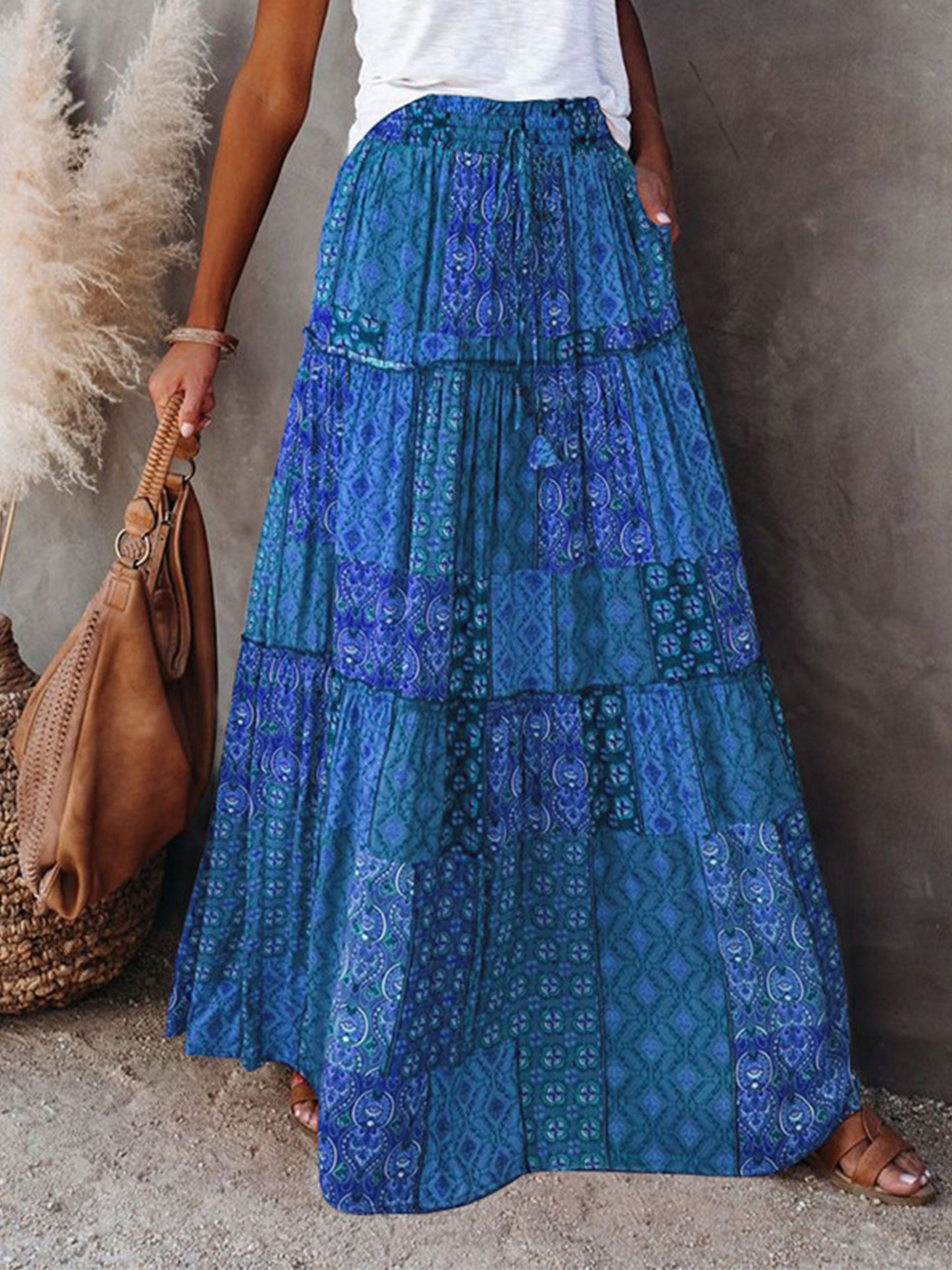 Women's Bohemian Maxi Skirt with Pockets and Vibrant Pattern