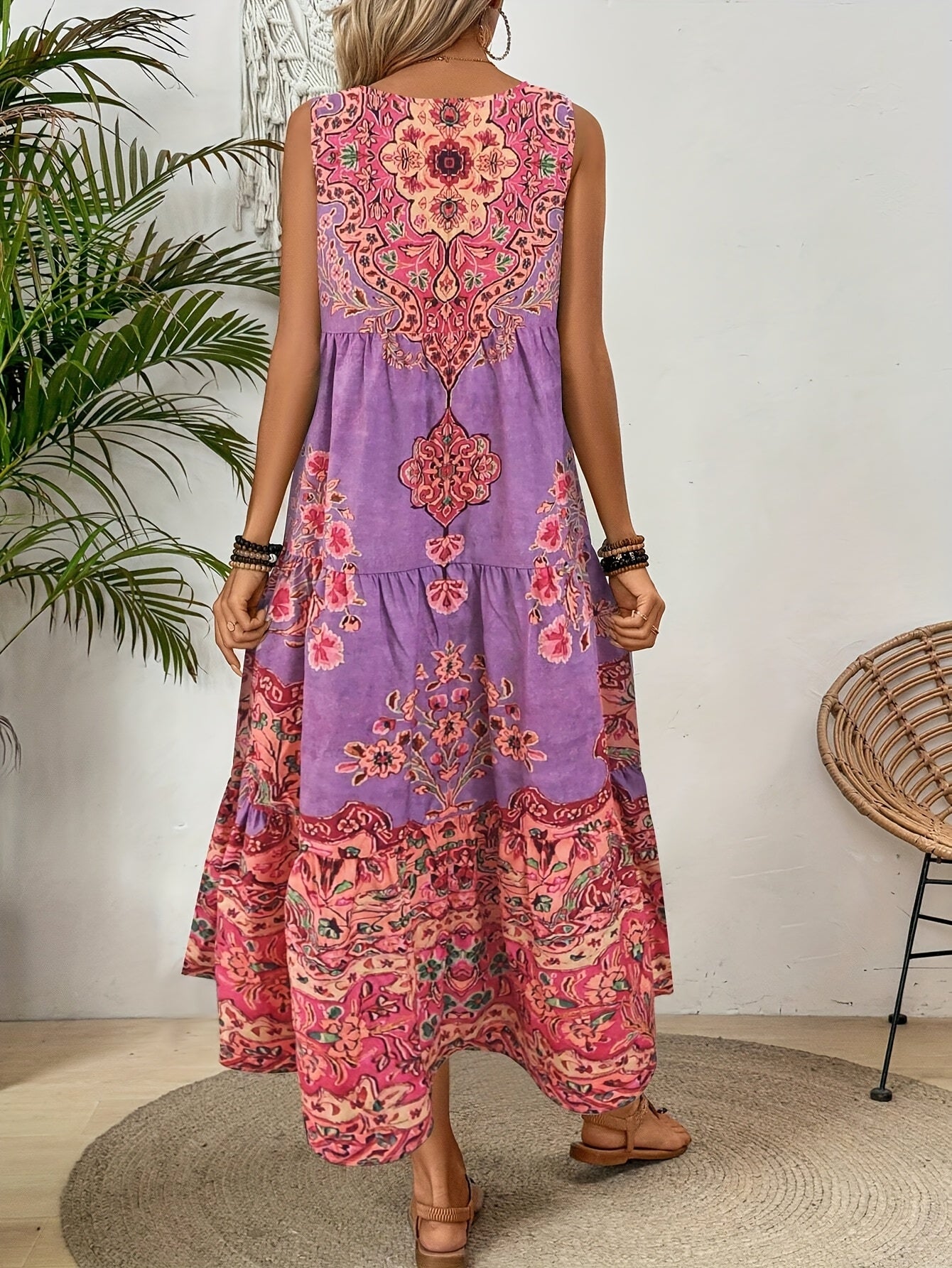 Women's Floral Print Sleeveless Maxi Dress for Summer Adventures