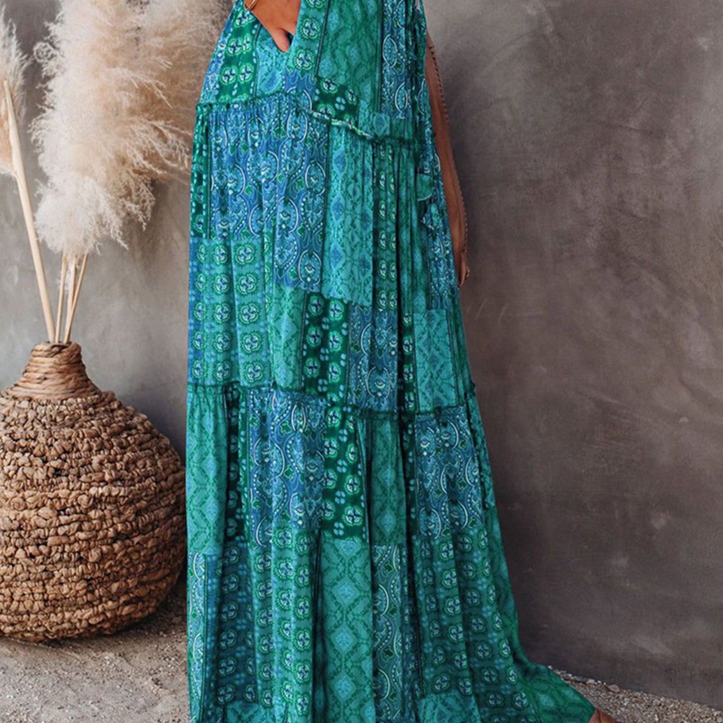 Women's Bohemian Maxi Skirt with Pockets and Vibrant Pattern